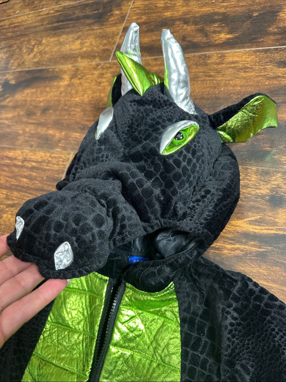 Kids Black & Green Dragon Halloween Costume 4-5T 🐉